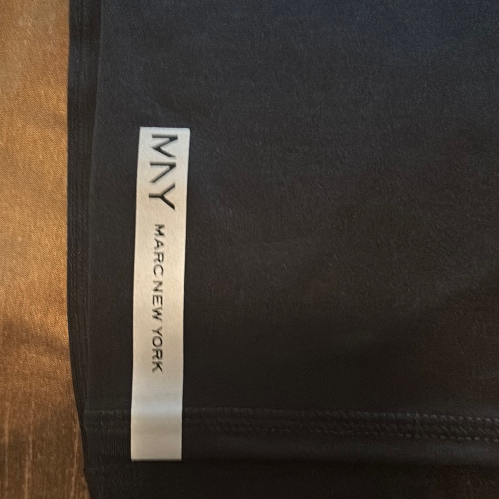 Andrew Marc Black Leggings Mid-Calf Stretch - Picture 7 of 7